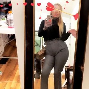 Meet your Posher, Alicia